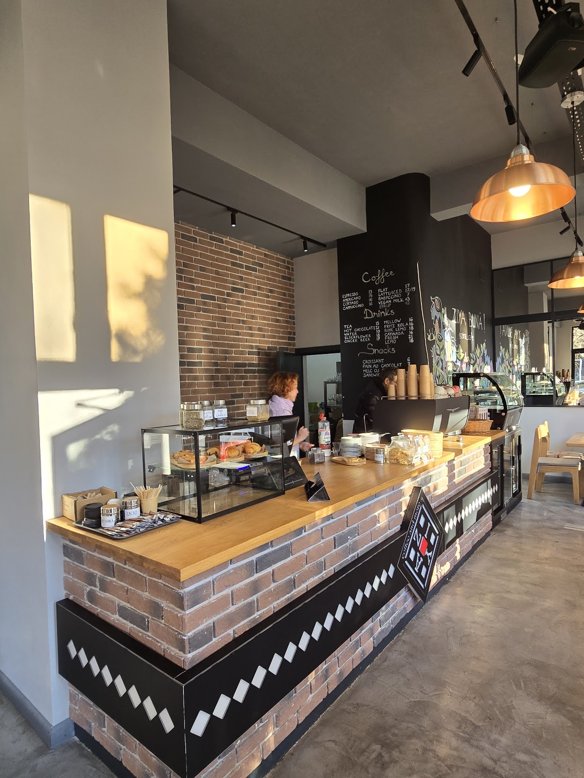 Ziya Cafe & Wine Bar - Specialty Coffee Shop